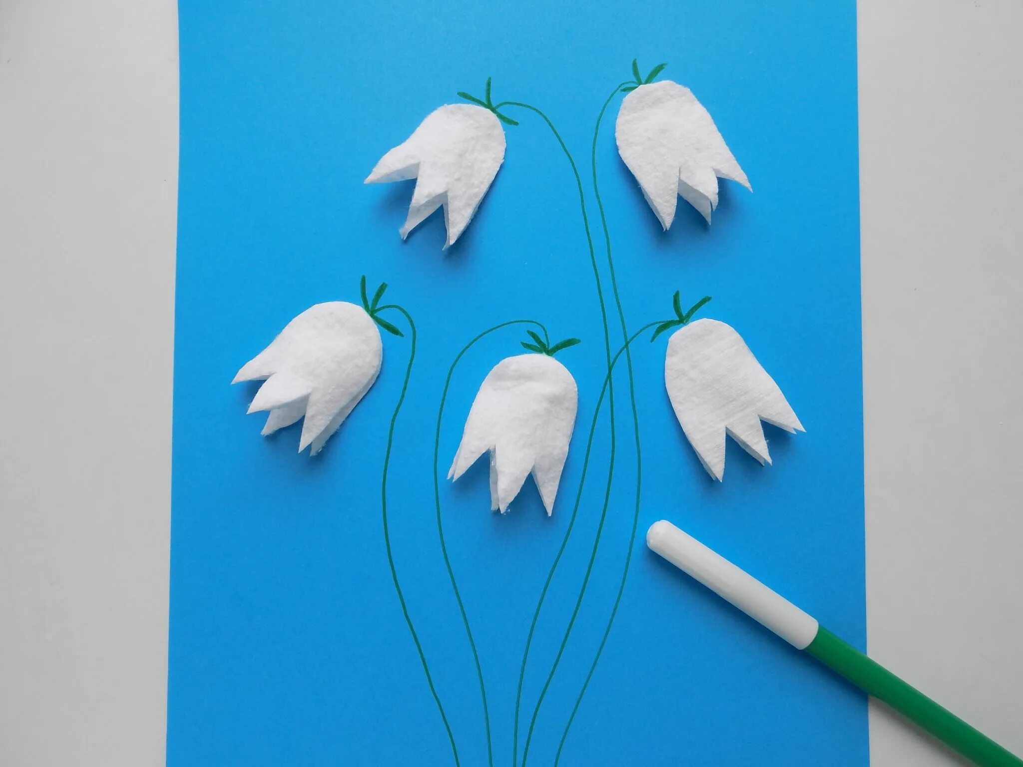 подснежники своими руками в детском саду. весенние поделки для детей. весенняя аппликация. весенняя аппликация. аппликация весенние цветы.