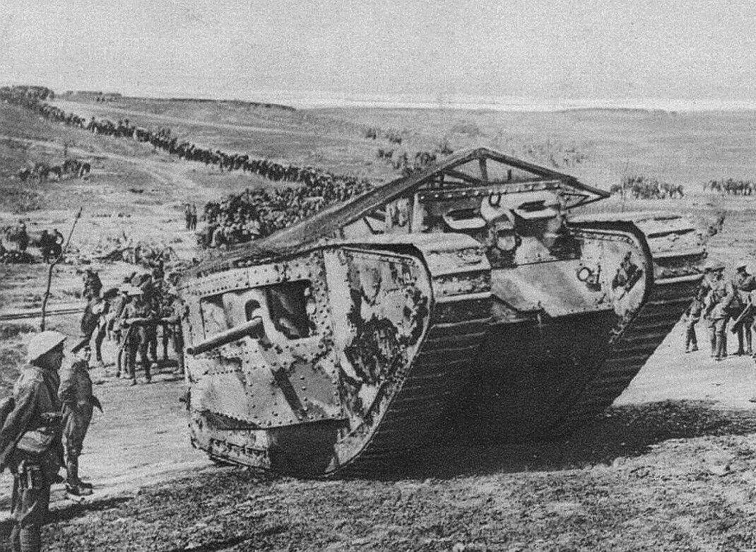 Где появляются танки. Mark i битва на Сомме. Битва на Сомме 1916 танки. MK 1 танк.