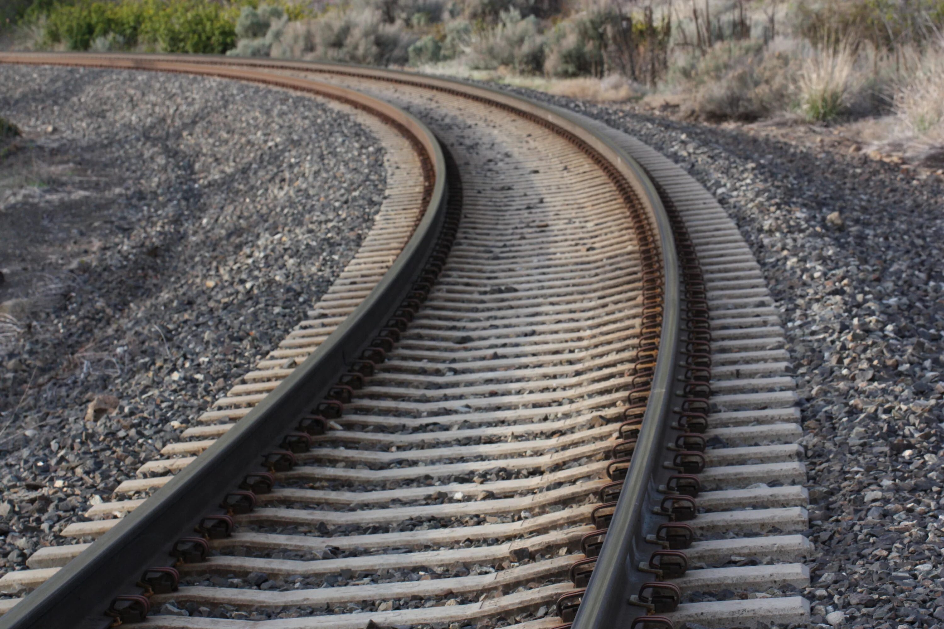 Состояние железной дороги. Железная дорога Rail track 4110. Рельсы бесстыковой путь. Бесстыковый путь железной дороги. Рельсы поворот.