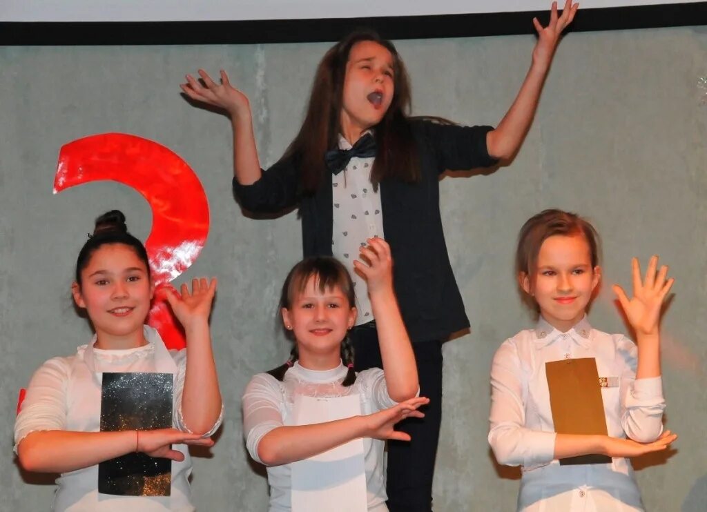 3 школа усинск. 3 школа усинска фото. Школа 30 дегтярск учителя. 3 школа усинск. Школа 35 самара.