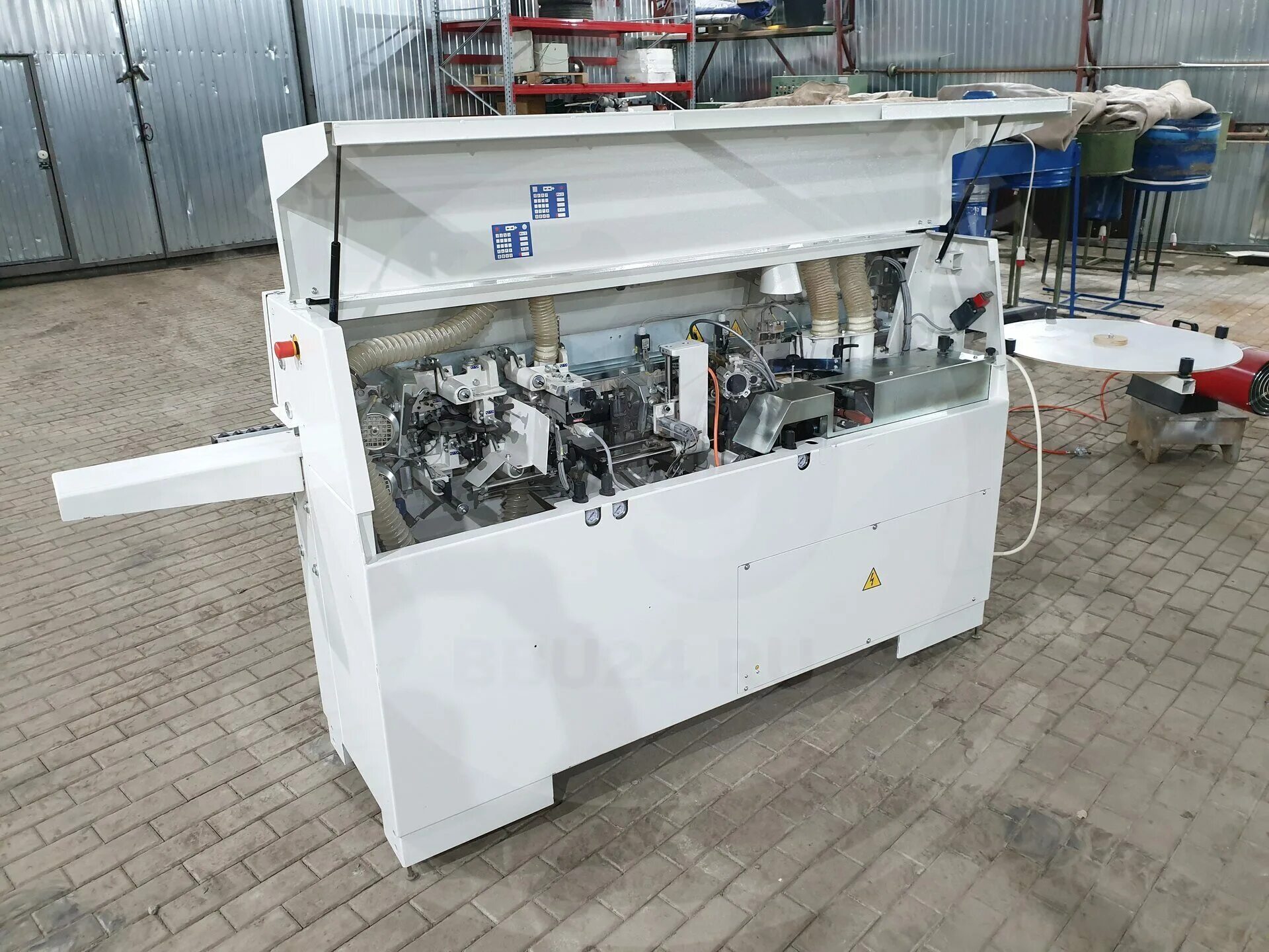 Scm minimax. Кромкооблицовочный станок scm minimax. кромкооблицовочный станок scm me35. scm minimax me 35. минимакс кромкооблицовочный станок.