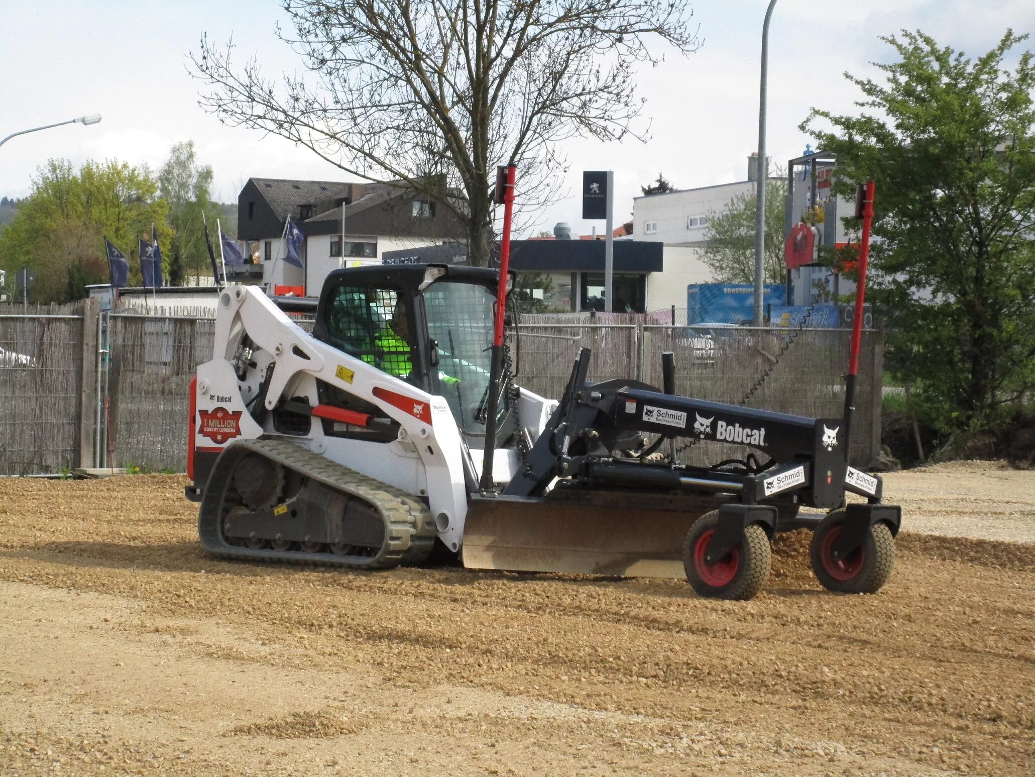 Bobcat вес. Бобкэт t650. Мини-погрузчик Bobcat t650. Бобкэт 650. Фреза Bobcat t650.