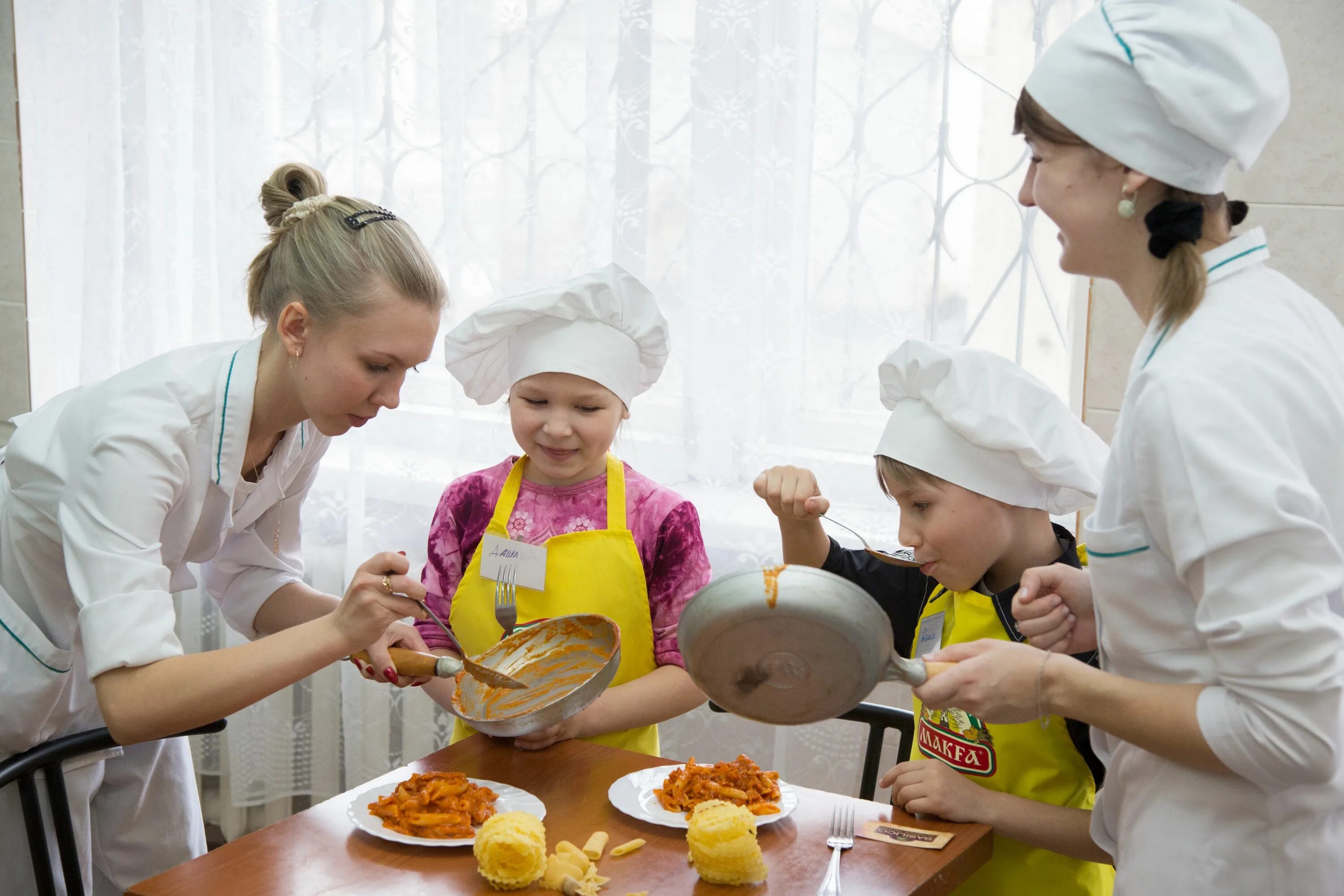 Кулинарный колледж. Волгоградский кулинарный техникум. Волгоградский колледж повар. Волгоградский колледж ресторанного сервиса и торговли. Поварской техникум