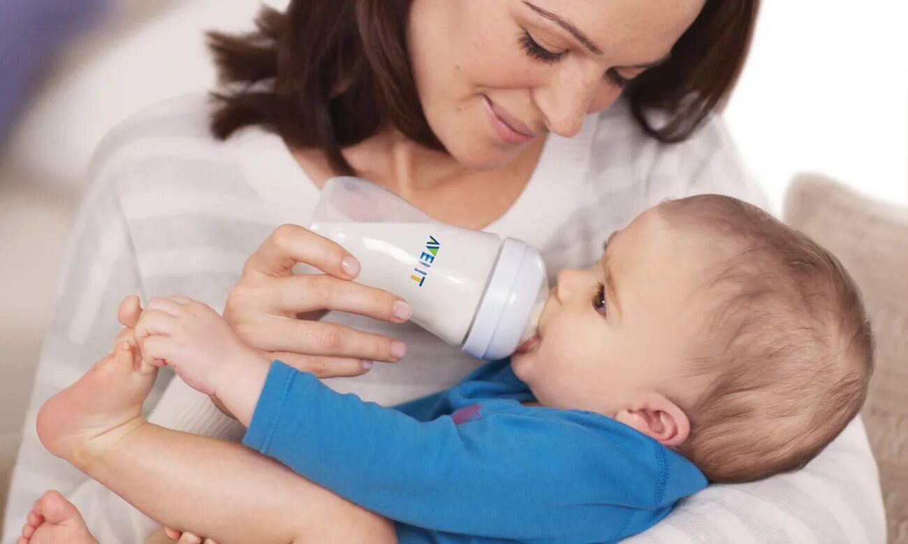 Как кормить новорожденного ребенка грудным. Philips avent бутылочка полипропиленовая natural scf696/17, 330 мл с 3 мес.. искусственное вскармливание новорожденного. кормление из бутылочки. вскармливания новорожденного из бутылочки.