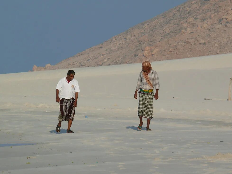 йемен центр площадь. сана столица йемена. йемен пляжи. пустынный манхэттен в йемене. сокотра заповедник.