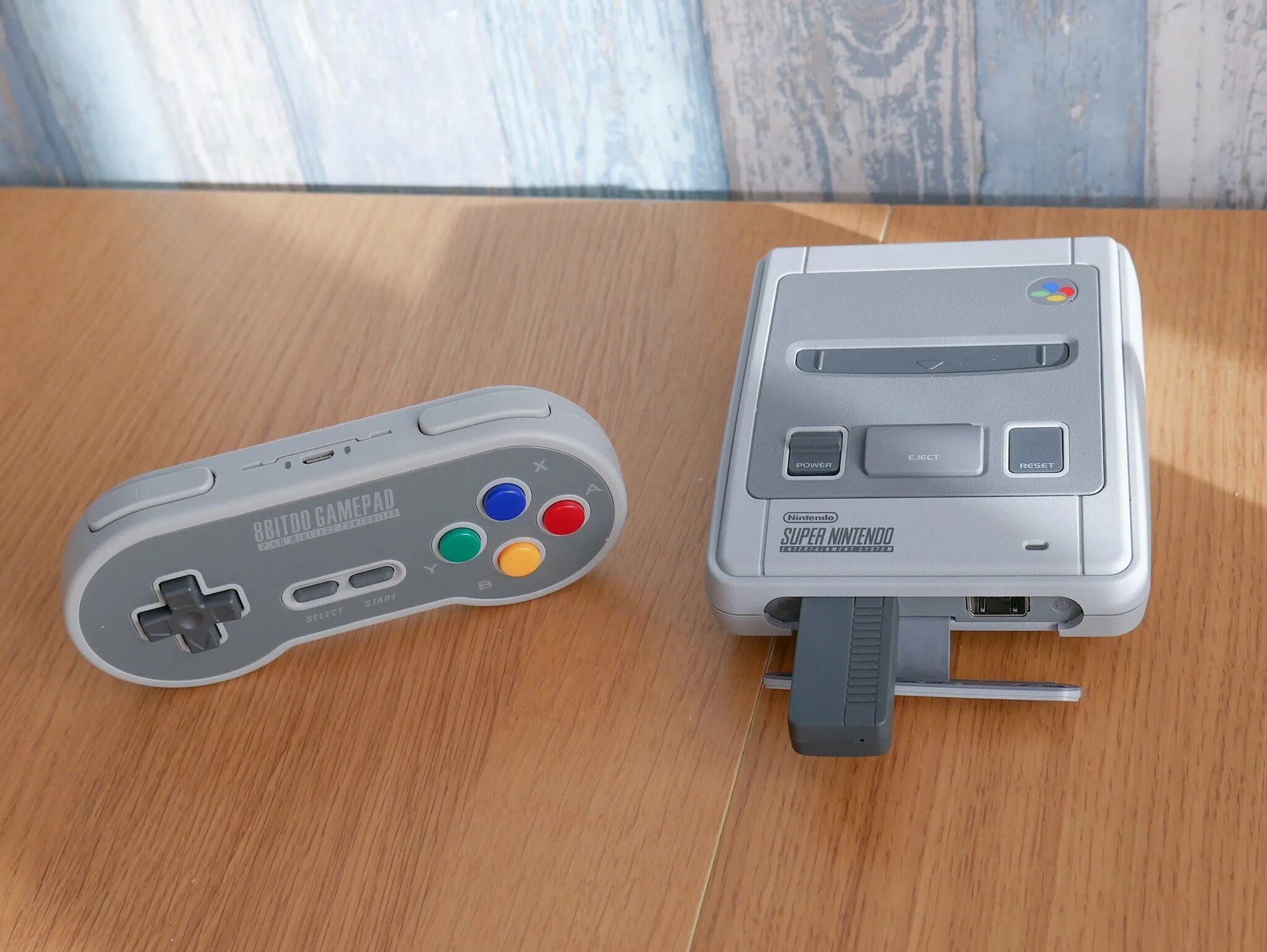 Консоль нинтендо игры. Super Nintendo переключатель RF. Super Nintendo Gamepad Connector. Джойстик супер Нинтендо альтернатива. Super Nintendo панель с разъёмами.