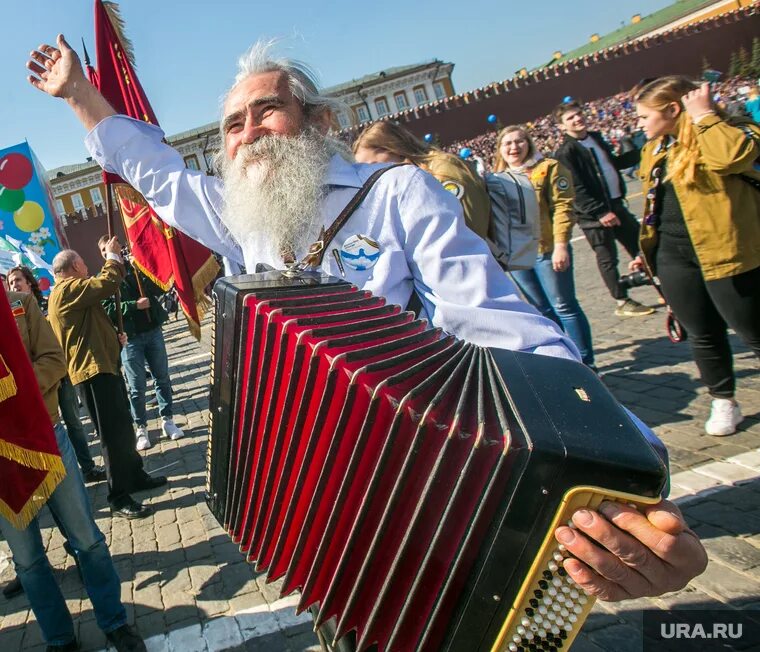 Играй гармонь логотип. Гармонист на 1 канале. Играй гармонь 24 февраля 2024. Играй гармонь звени частушка волгоград 2016\. Игра на гармони.
