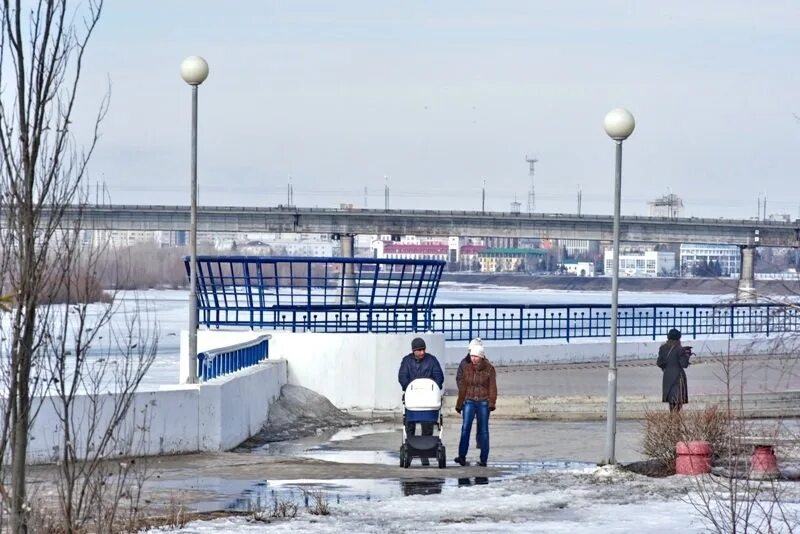 Сирена омск сейчас. Февраль в Омске. Ледоход Омск. Омск вечерняя погода. Когда потеплеет в Омске.