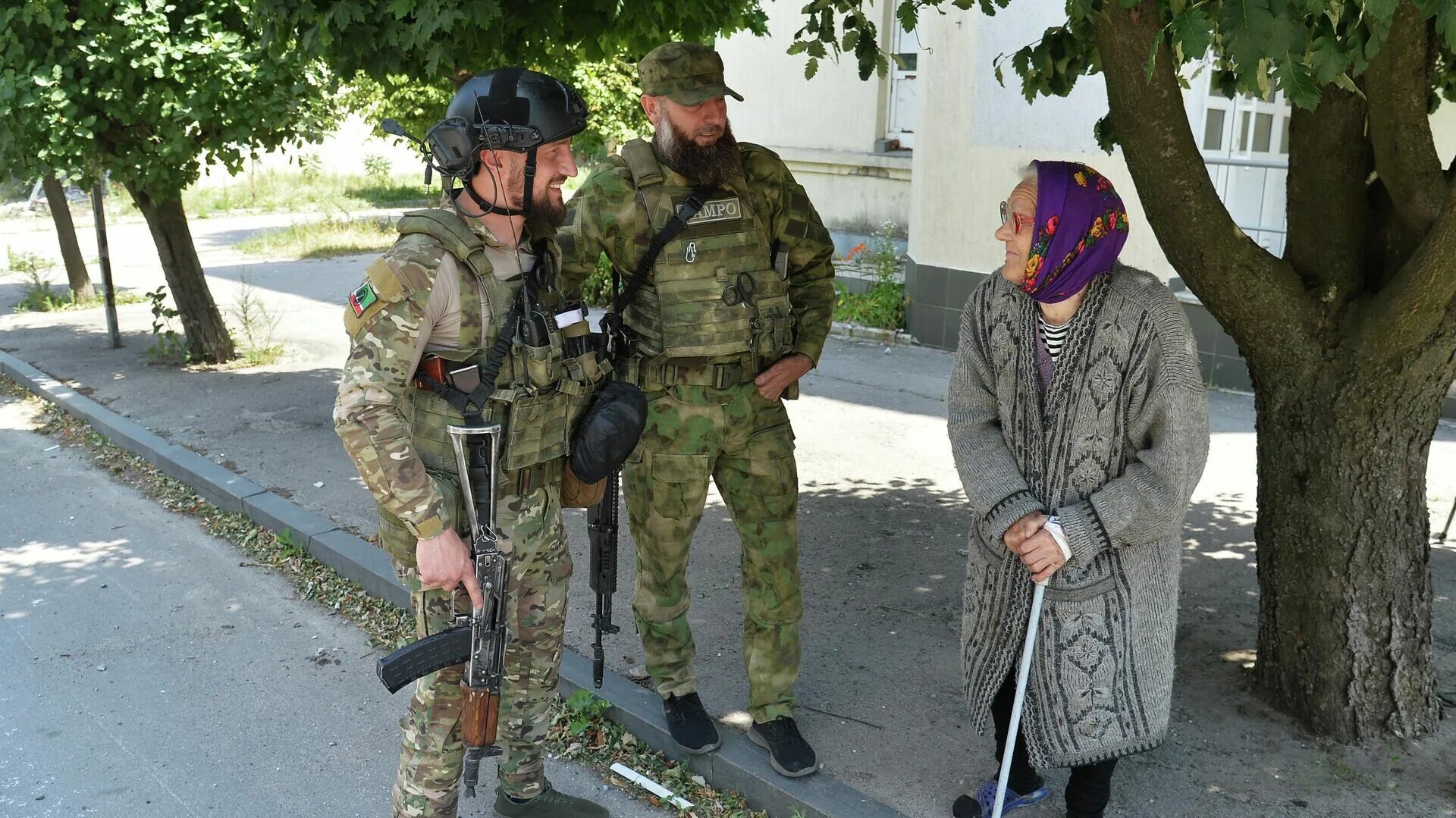 Украинские военные. Чеченские войска на Украине. Бойцы спец операции на Украине. Русские войска на Украине.