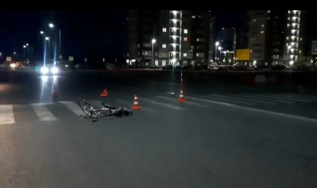 Девушка сбившая пешеходов. Сбитый пешеход в Тюмени 15.05.2023 Федюнинского. Сбила машина пешехода 41 летнего в Уфе. Аварии с пешеходами 12 сентября.
