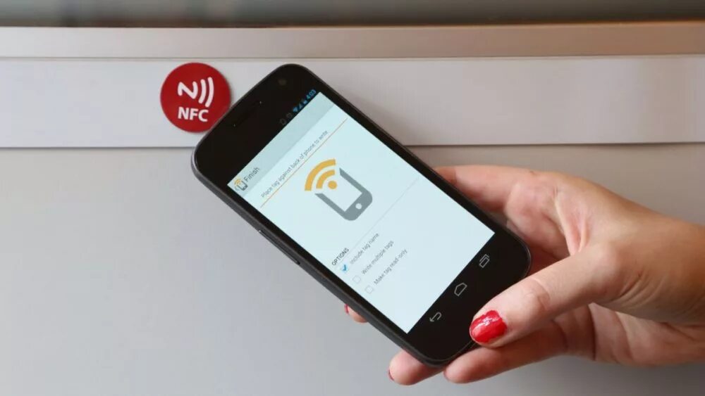 Nfc пропуск телефон. NFC метка. NFC метка для бесконтактной оплаты. Метка NFC что это в телефоне. NFC метки считывание со смартфона.