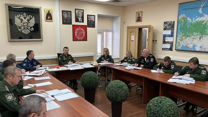 Департамент эксплуатационного содержания мо рф чистяков. Департамент эксплуатационного содержания и обеспечения. Департамент эксплуатационного содержания. Руководство департамент содержания и обеспечения коммунальными. Департамент эксплуатационного содержания мо рф.