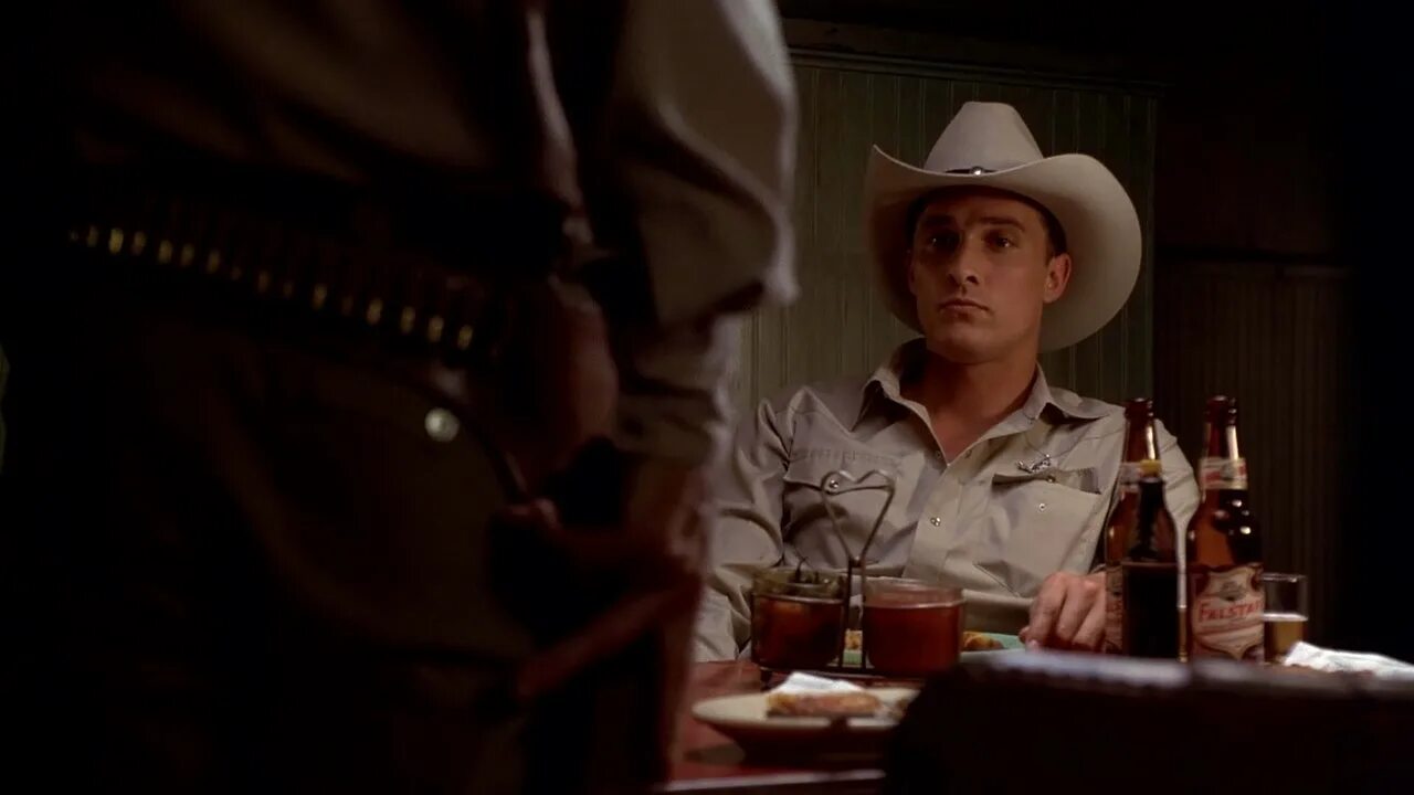 Вестерн с макконахи. Lone.star.1996. макконахи шериф.