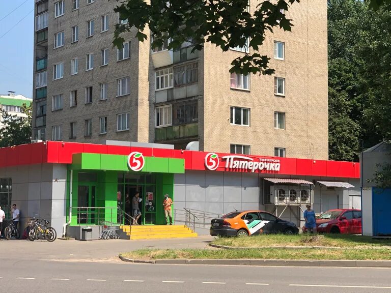 Ворошилова,137 серпухов пятерочка. Площадь пятерочки. Магазин пятерочка здание. Пл победы 5 липецк. Х5 ритейл групп пятерочка.