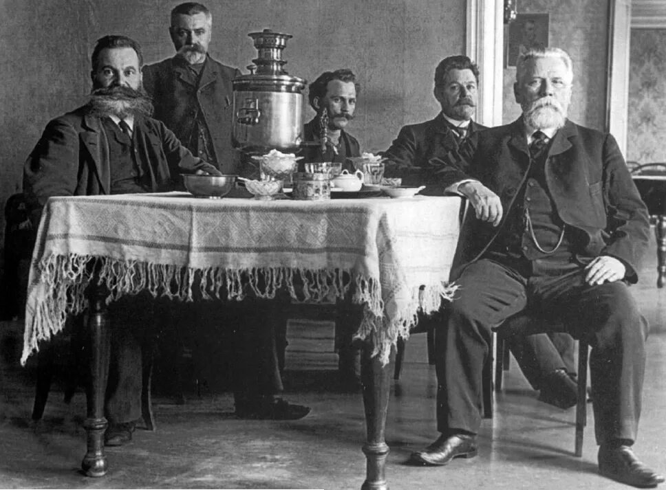 бизнесмены 20 века. мафия 20 века в сша. предприниматели 20 века. мужская мода в сша в 20е годы. купцы 19 века в россии.