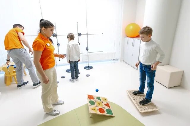 Когнитивный центр екатеринбург. Угмк-здоровье ул шейнкмана 73. Угмк-здоровье екатеринбург олимпийская набережная 9/1. Центр когнитивных технологий. Центр когнитивных технологий.