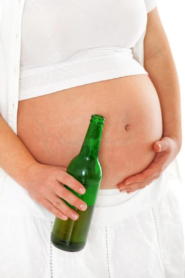 Пьющие беременные после. Пиво для беременных женщин. Беременные с пивом.