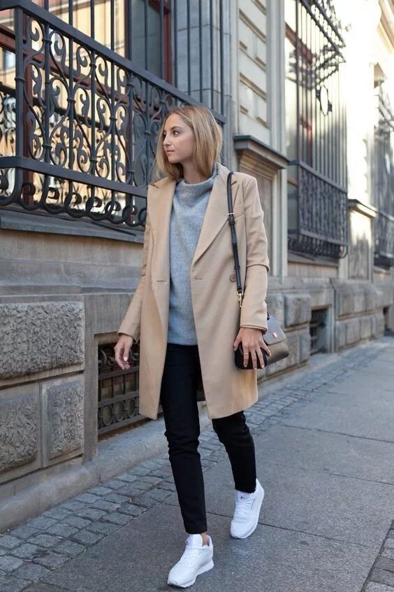 Kenza in boyfriend jeans, white sneaks and celine bag Fashion, Winter outfits dr
