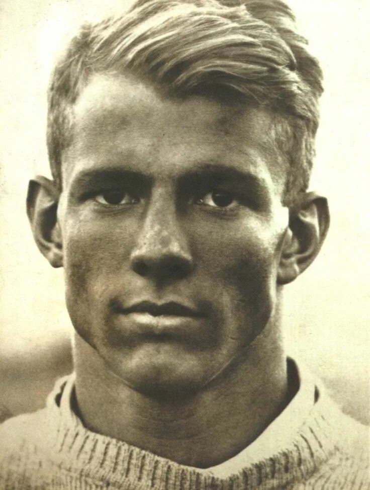 Peter models. Peter beard фотограф. питер берд фотограф. peter beard фотографии. peter beard album.
