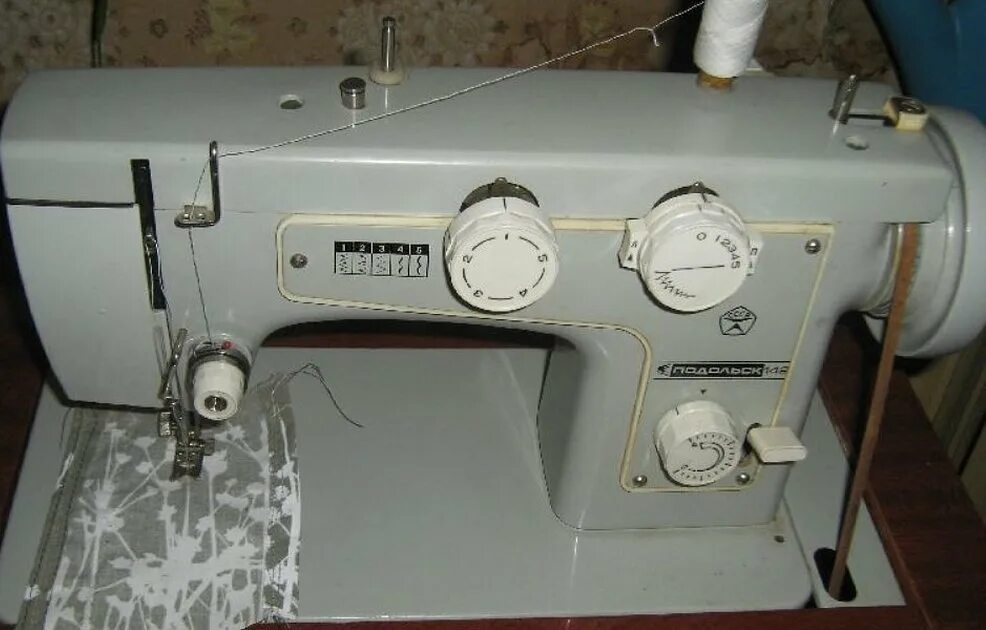 Стиральная машинка подольск. Швейная машинка чайка 142м. подольск 142м. подольск 142 челнок. машина чайка 132 челнок.
