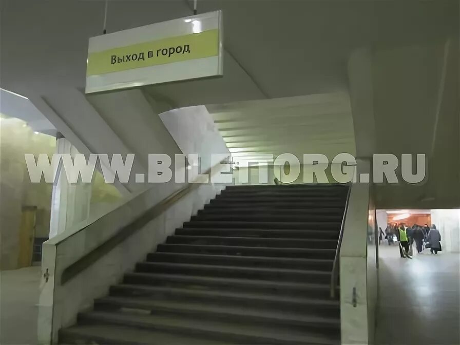 Кремлевская елка 2024 как добраться на метро. Боровицкая выход в город. выход из метро боровицкая. м боровицкая выходы из метро. метро боровицкая выходы в город.