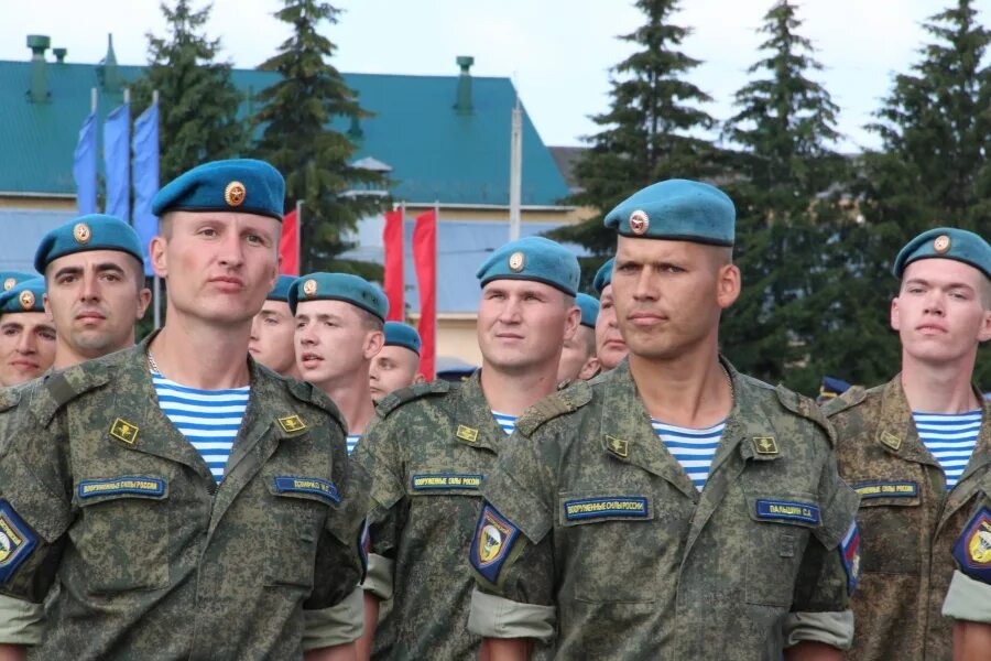 98 дивизия вдв кострома. Полки десантные. 331 полк вдв кострома на украине. Рязанский полк вдв. Кострома 331 гвардейский парашютно-десантный.