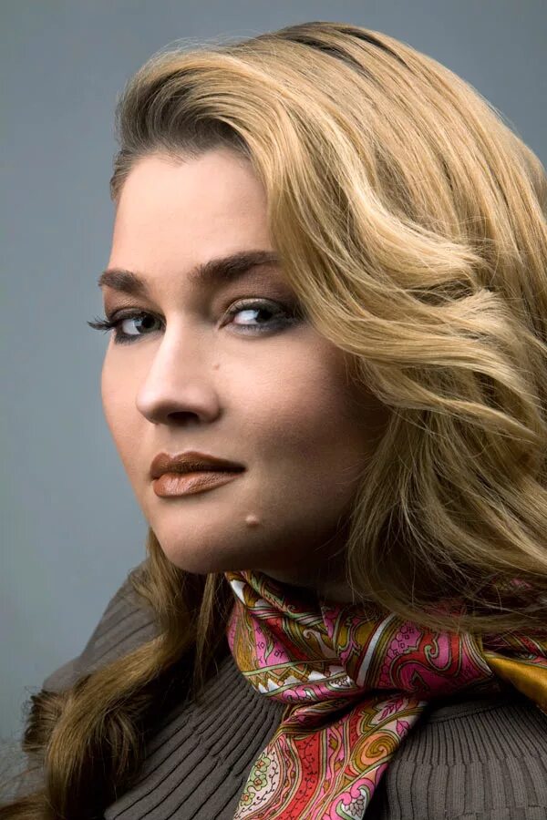 Тихонович. Анастасия тихонович. тиханович анастасия александровна. белорусская певица анастасия тихонович. анастасия тихонович дочь.