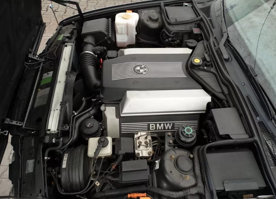 Мотор m62 bmw x5 e53. 4. 4 бензин бмв. Бмв 750 дизель. Bmw e70 4.