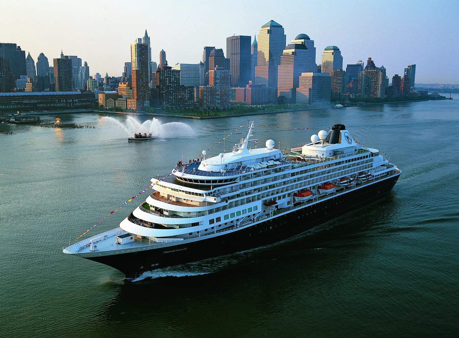 Holland america line cruises. Круизный лайнер карибский бассейн. Круиз южная америка. Лайнер из дубая. Oceania cruises.