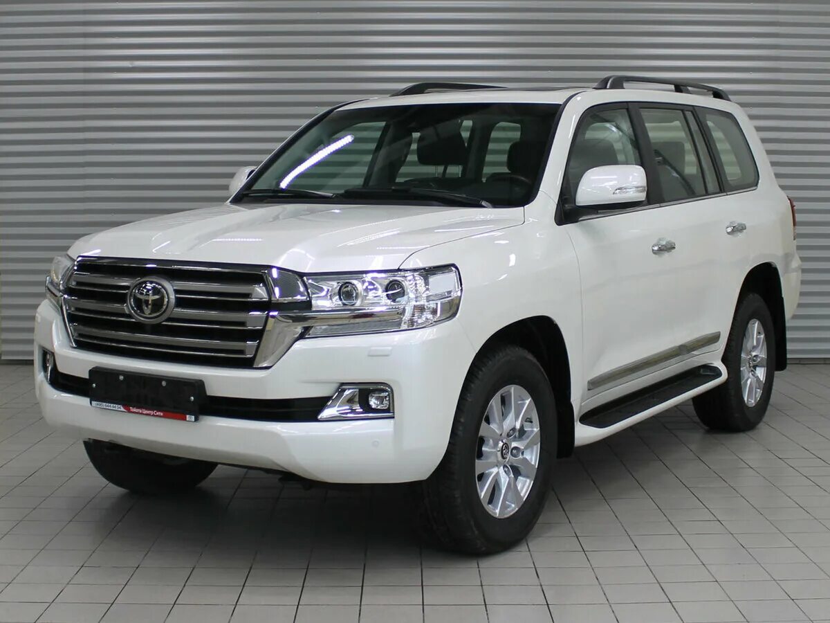 Тойота крузер 2015. Toyota land cruiser 200 белый. toyota land cruiser 200 белый перламутр. toyota land cruiser 200 2015 белый. toyota land cruiser 300 белый.