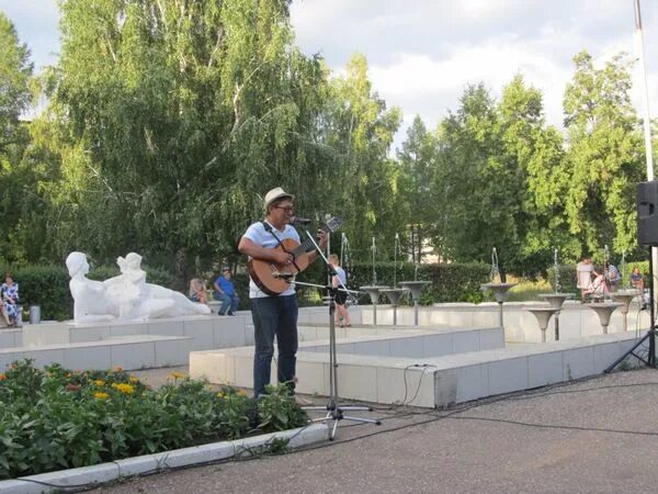 Наука кувандык. ДК Криолит Кувандык. Кувандык парк ДК Криолит. Кувандык фонтан. Криолит фонтан Кувандык.