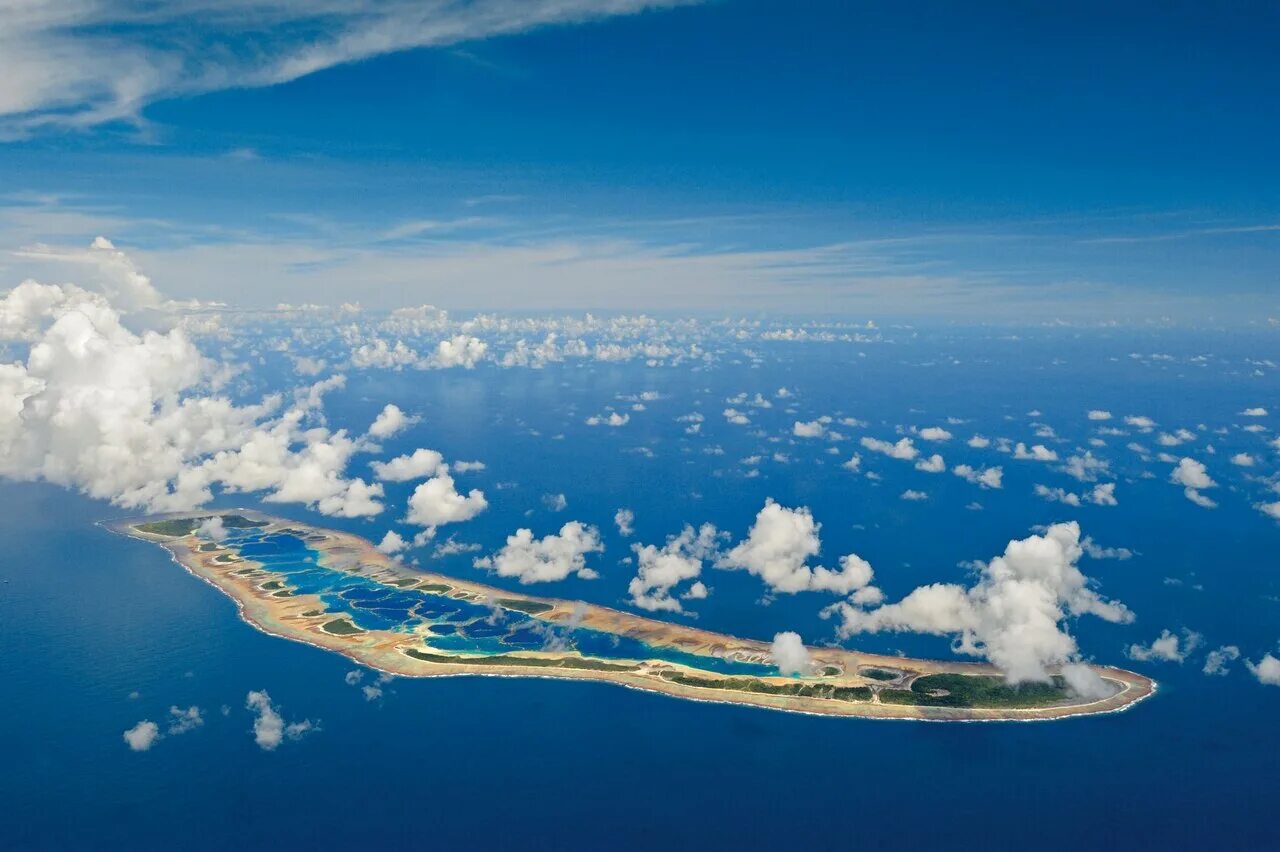 Страна состоящая из островов. Остров Каролайн, Кирибати. Атолл Кирибати. Каролайн Атолл. Побережье атолла Каролайн (острова лайн, Кирибати).