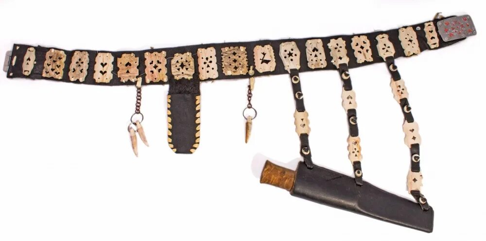 национальный костюм шамана ненца. пояс ненцев в янао. хантыйский пояс. ханты и манси мужская малица. мужской пояс ненца.