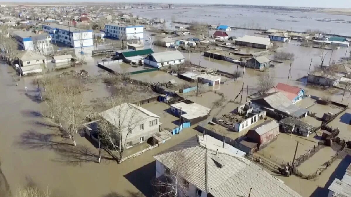 Казахстан потоп сегодня. Кызылагаш Казахстан. Кызылагаш Алматинская область наводнение. Атбасар Казахстан. Потоп в Казахстане.