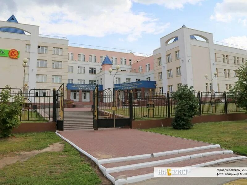 gymnasium's Gymnasium № 5 in specifics, Prezidentskiy Boulevard, 21 - Yandex Map