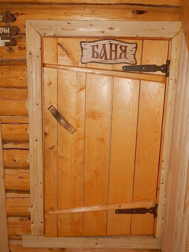 Как установить дверь в парилку. Дверь в баню. банные двери деревянные. двери в баню деревянные. дверь в парную.