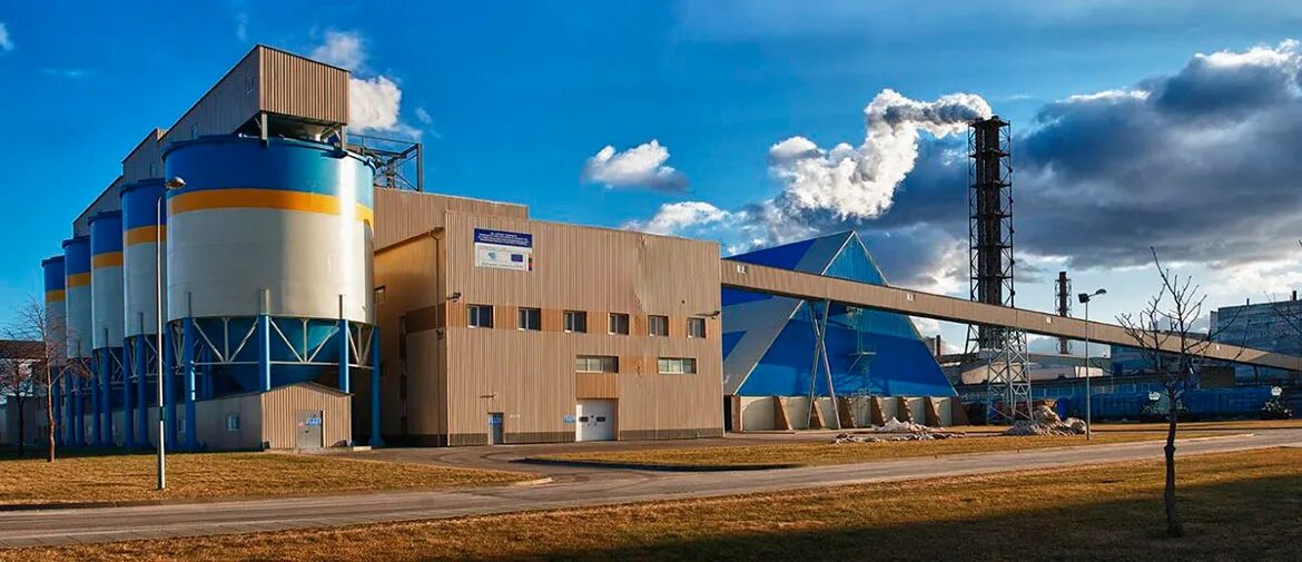 Предприятия государственные заводы и. Государственное предприятие иллюстрация. Завод татнефть в нижнекамске. Химический комплекс краснодарского края. Нефтегазовый комплекс.