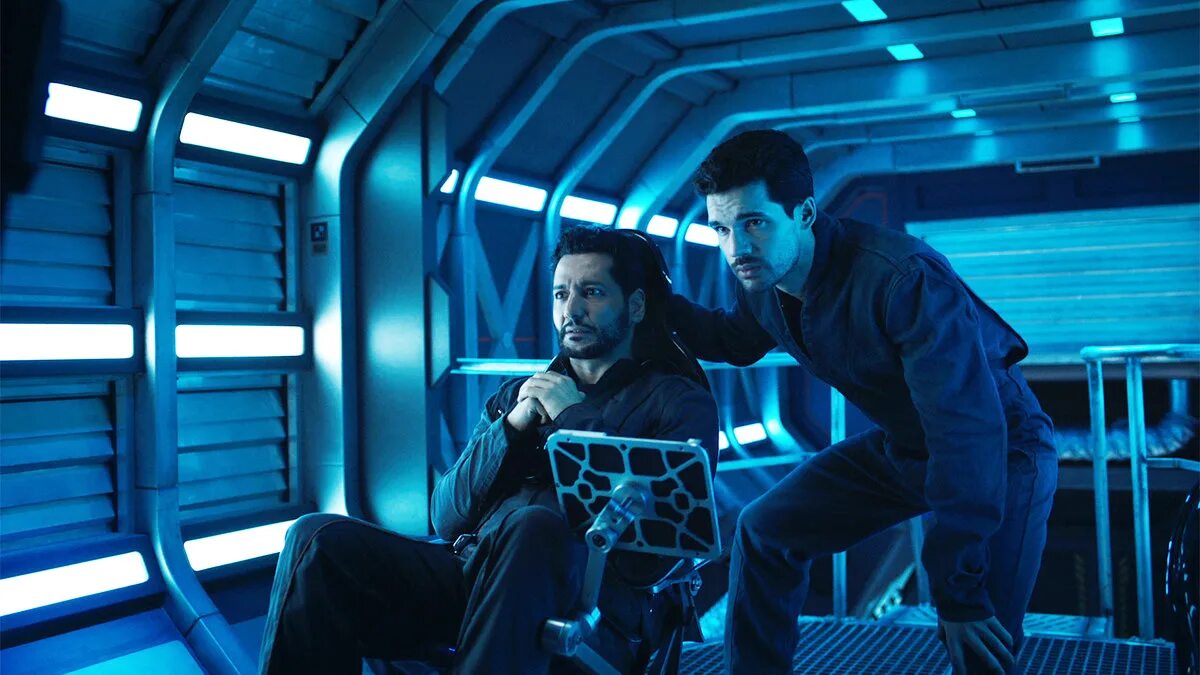 экспансия прибытие том 3. экспансия прибытие том 3. сериал экспансия космос. экспансия сериал врата. станция церера сериал.