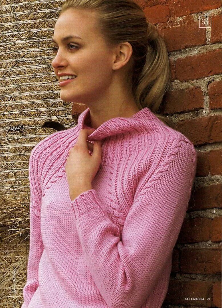 Розовая вязаная кофта. Свитер. Фиолетовый вязаный свитер. Пуловер регланом сверху спицами для женщин со схемами. Описание и схемы вязание спицами.
