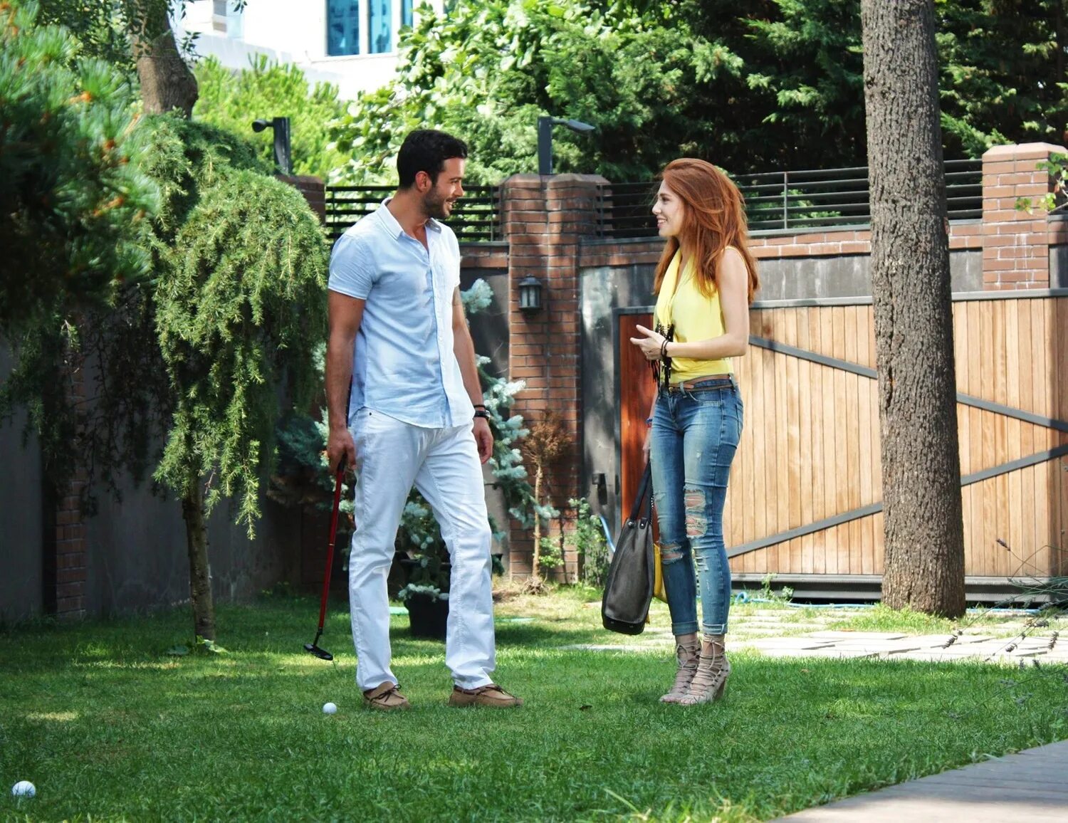 барыш ардуч и дефне. барыш ардуч и дефне. любовь напрокат сериал 2015–2017. бурак ардуч и эльчин сангу. эльчин сангу сериалы.