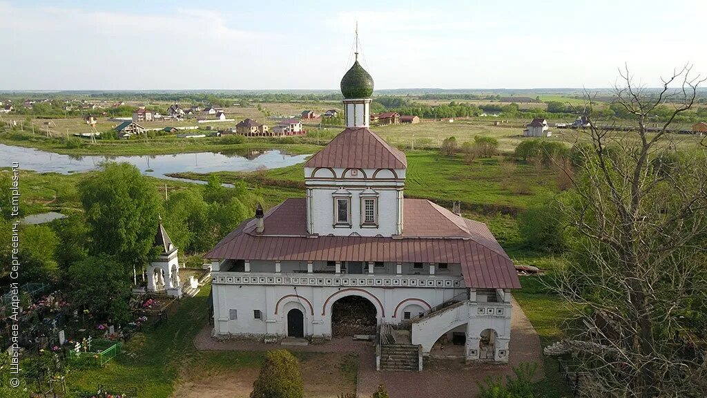 Фаустово московская. Церковь зосимы и савватия фаустово. марчуговская пустынь фаустово. монастырь в фаустово воскресенский район. село фаустово церковь.