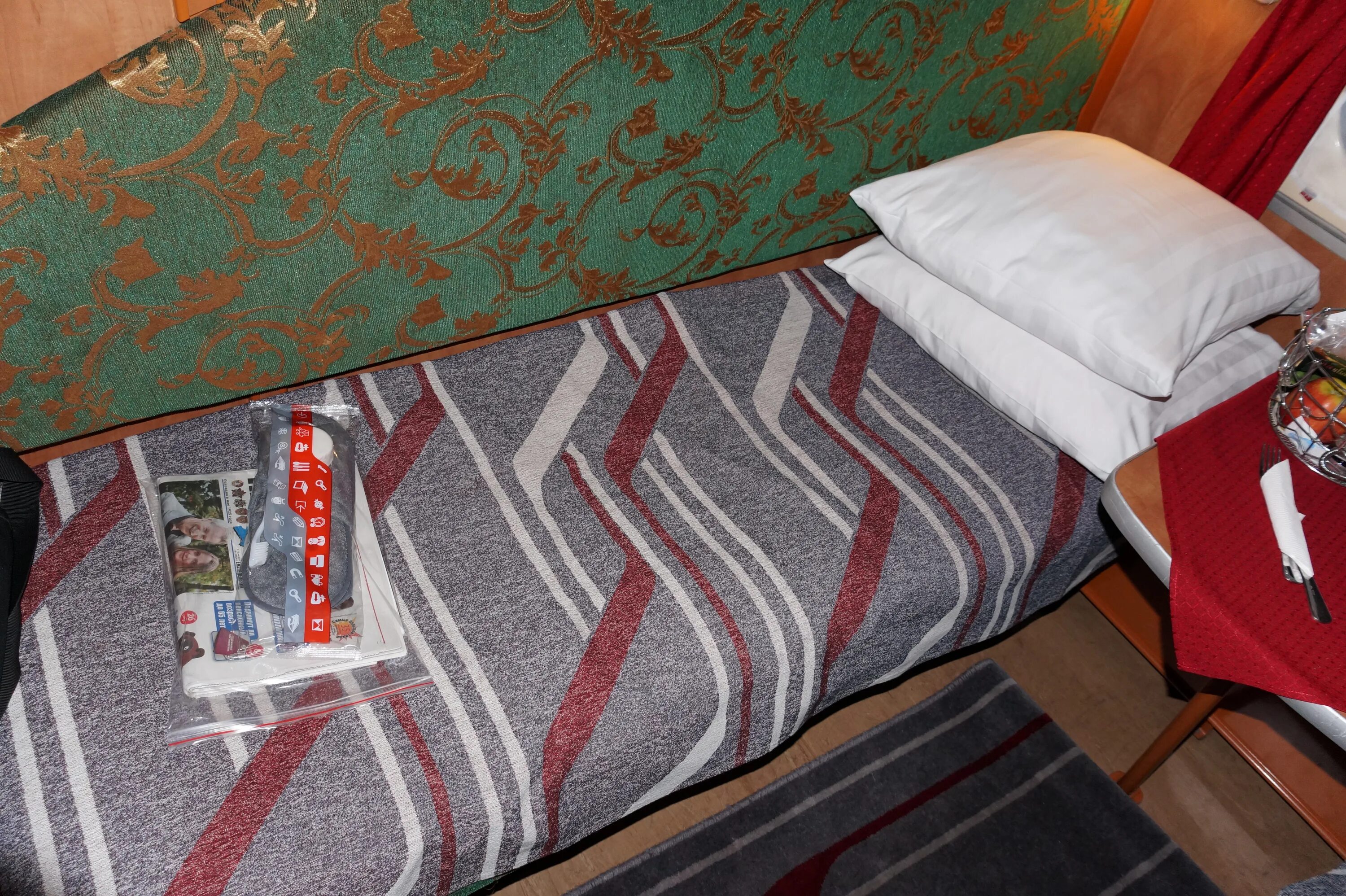 мексиканская волна. ржд спальный вагон 1у. фирменный поезд «океан» 006э хабаровск — владивосток. св вагон хабаровск владивосток. Ocean adventurer судно.