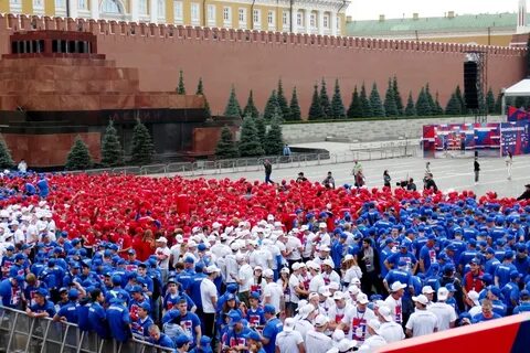 Красная площадь 25