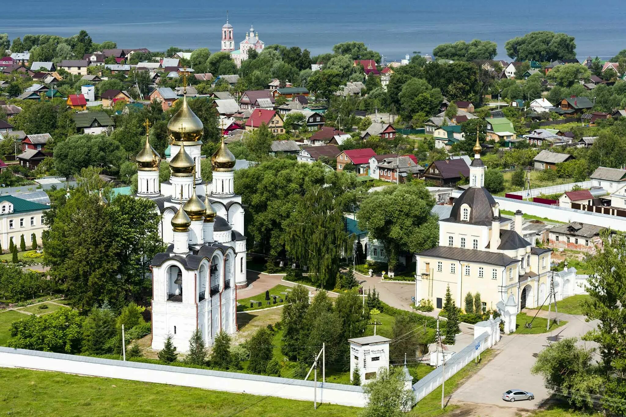 Сколько ярославлей в россии. Красная площадь Переславль-Залесский. Переславль-Залесский Никольс. Переславский музей-заповедник Переславль-Залесский. Переславль Залесский центр города площадь.