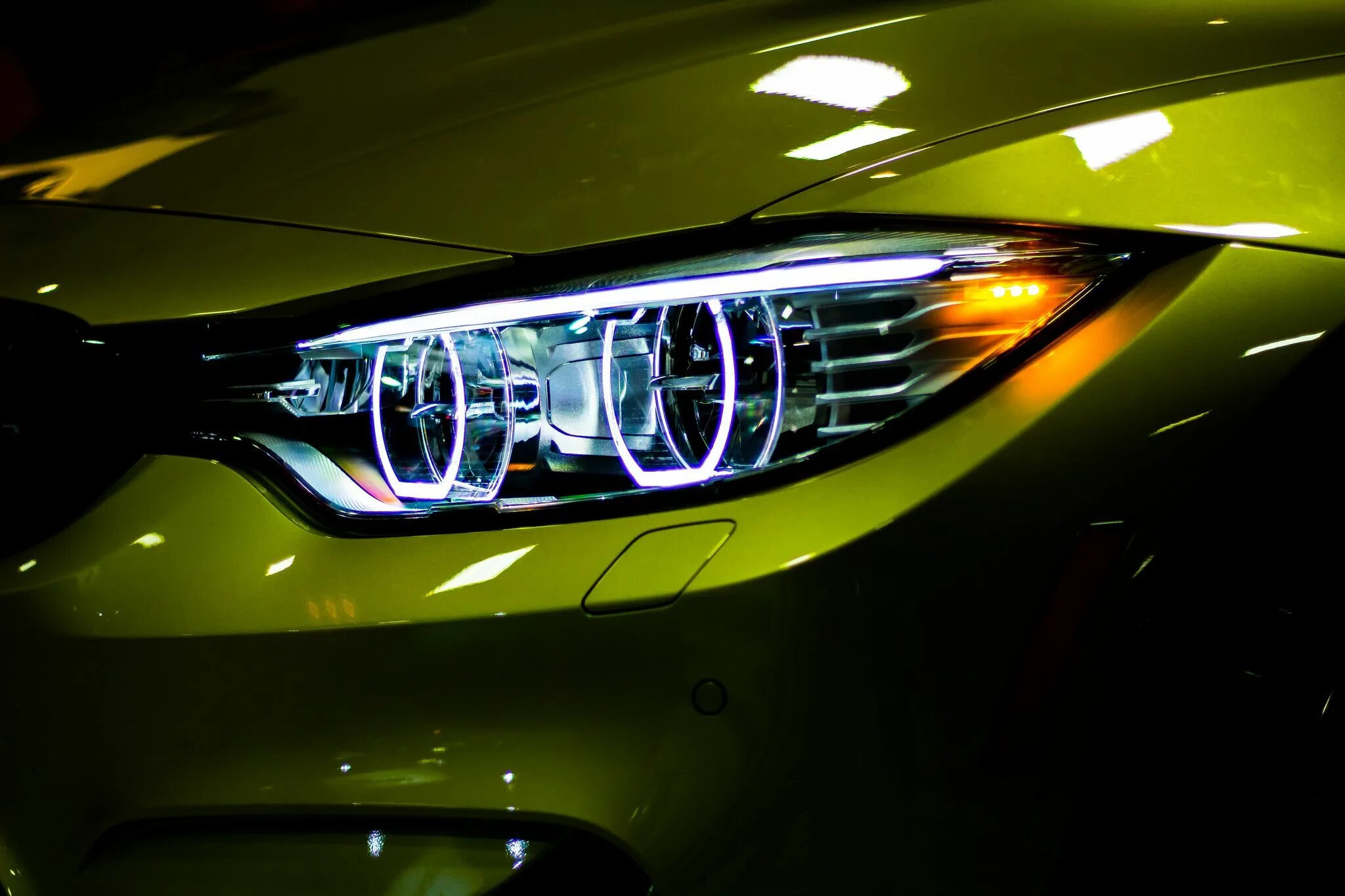 Фара машин фото. BMW m4 Headlight. BMW m4 Headlight 4k. Фара led-m11. BMW m4 Headlight FHD.