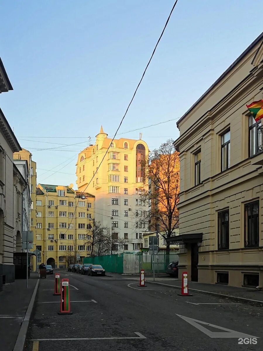 Скатертный переулок дом 22. Москва скатертный переулок 3. Скатертный переулок москва. Скатертный переулок москва. Скатертный пер 28.
