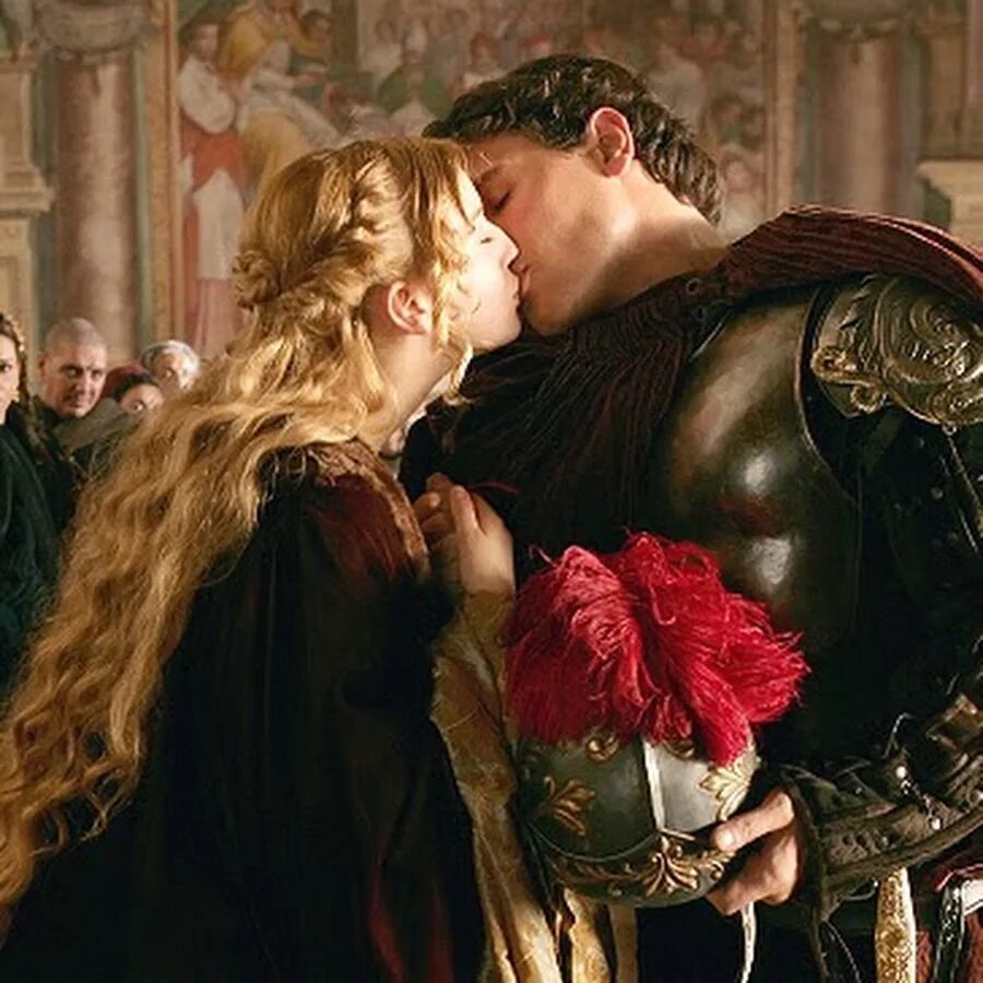 Парень и девушка на балу. Семья рапунцель дисней. Объятия короля. Объятия короля. Девушка с короной на голове и король.