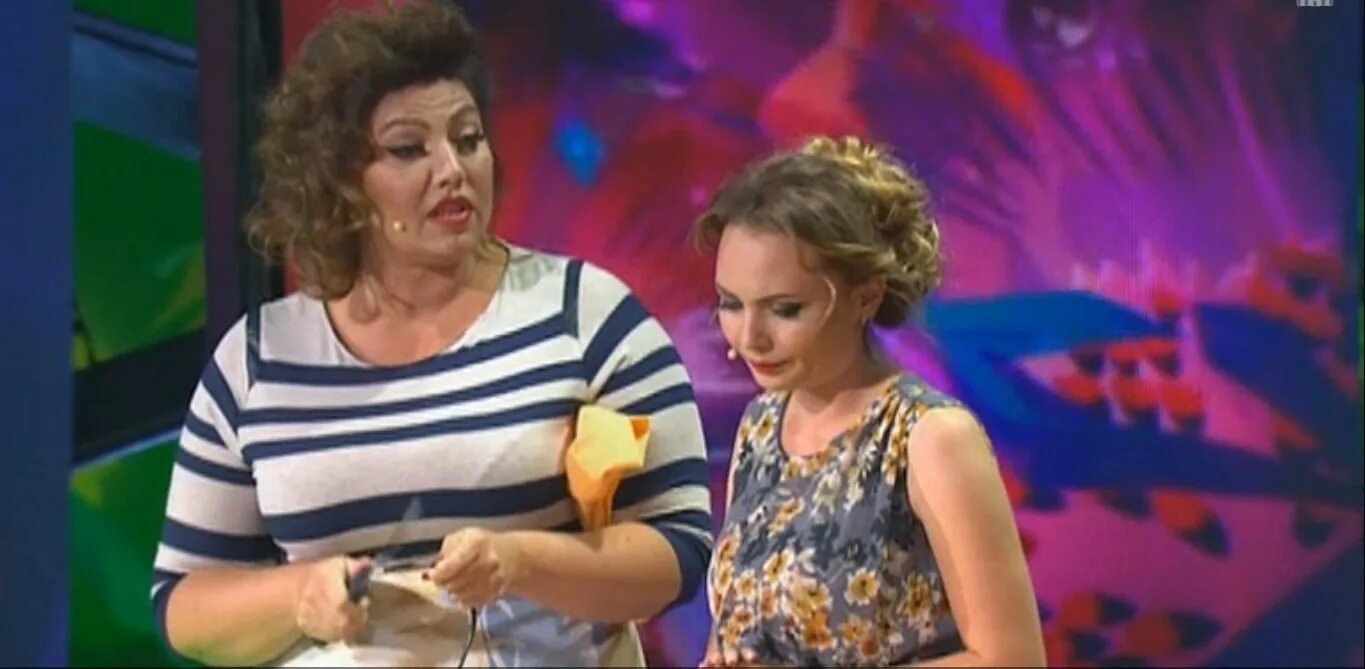 бурденко камеди вумен. камеди вумен марина федункив. бороденко камеди вумен. камеди вумен потомственная ясновидящая.