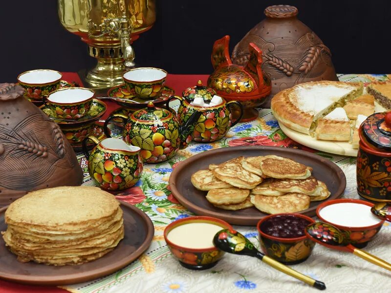 Национальные кухни наших народов. Стол с блюдами русской кухни. Национальные кухни наших народов похлебкин. Гостеприимство татарского народа. Национальные кухни наших народов.