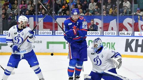 Защитник динамо москва